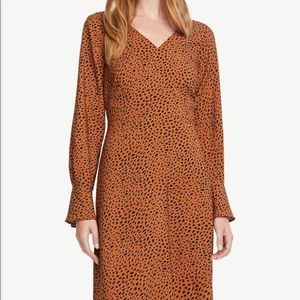 LEOPARD PRINT V-NECK DRESS